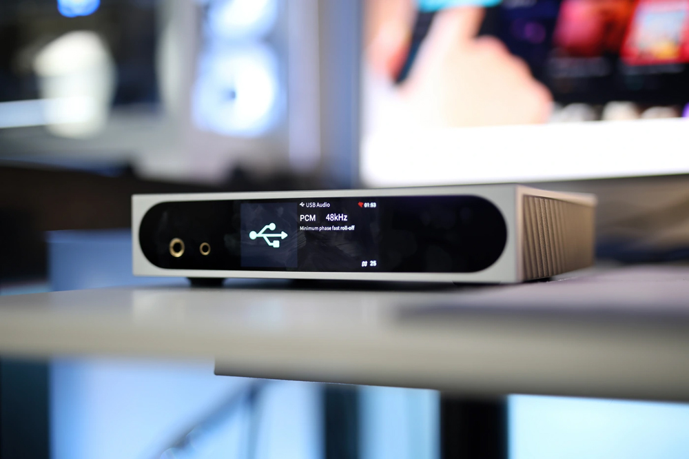 Matrix-Mini-PRO-i-4-i4-minipro-proi4-Streamer-Headphone-Amplifier-DAC-Tidal-Roon-Endpoint-XLR-Balanced-Driving-Power-Review-Audiophile-Heaven-Mary-Haru-01p.jpg